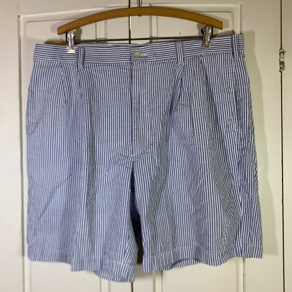Jos. A. Bank Stays Cool Blue White Seersucker Pleated Shorts Mens 40 Cotton
